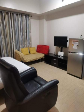 Cluster 2 Unit 9E 81 Condominium